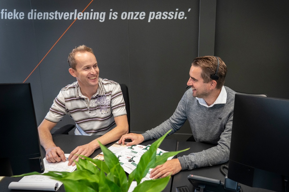 220831_DBT-John-Dominique-8-1-1